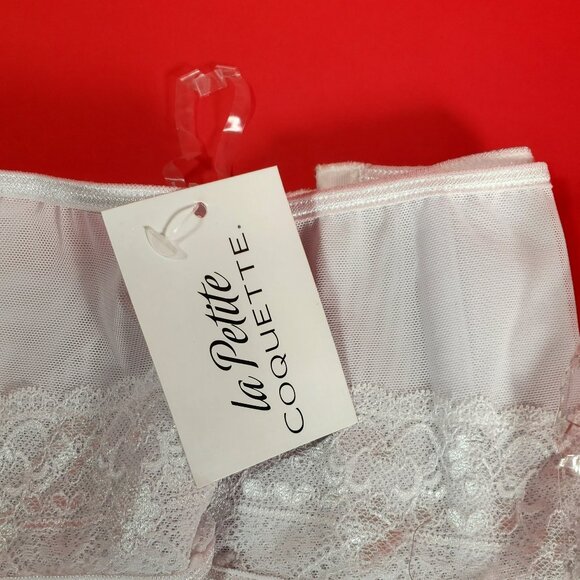 Coquette Sturdy White Garter Belt – New With Tags (8 Available) - Picture 5 of 12